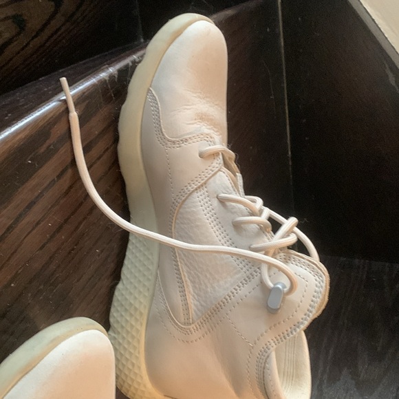 Women’s Tmberland Hiking Shoes - Picture 6 of 10